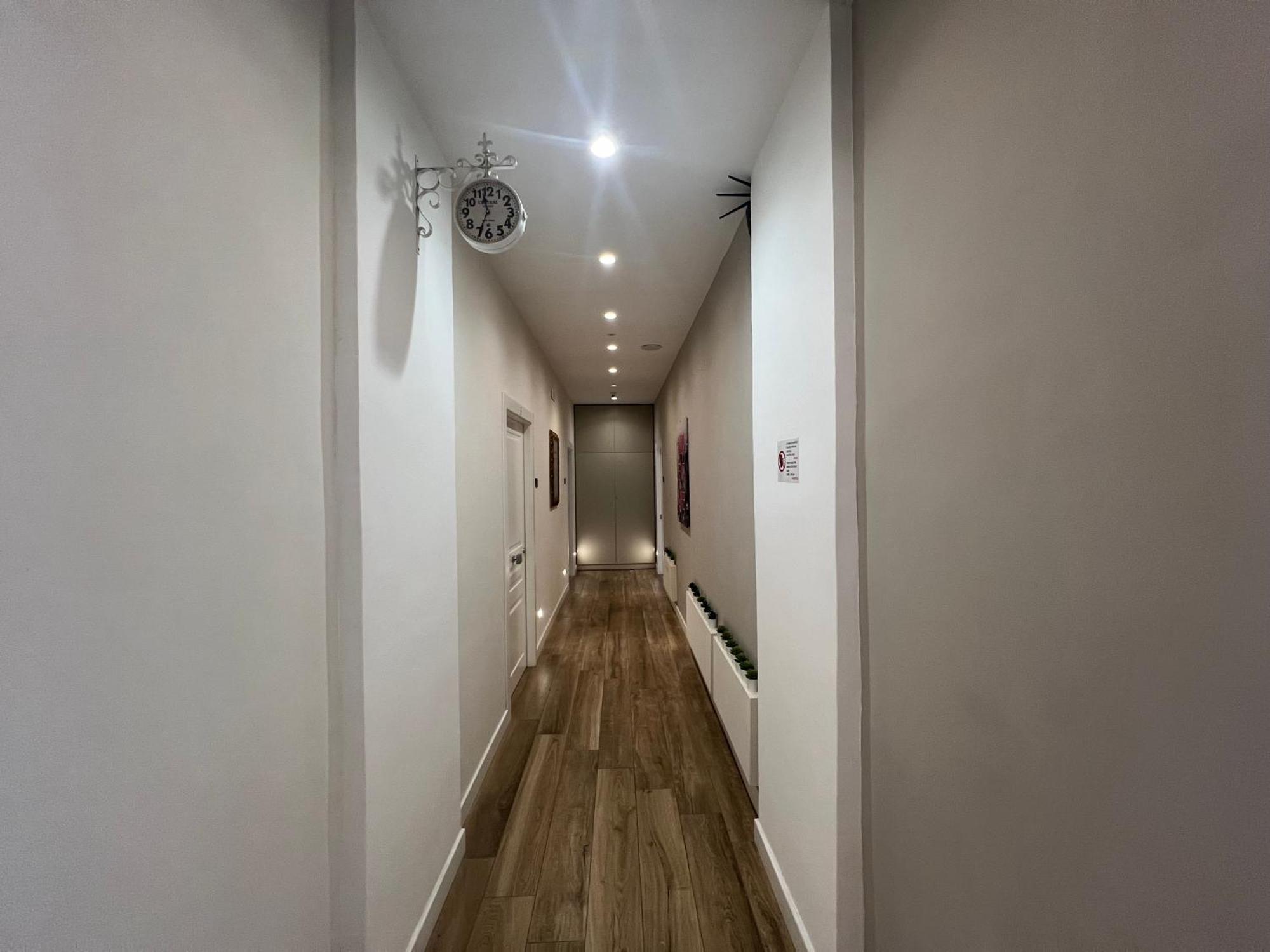 Rooms Garibaldi เนเปิลส์ ภายนอก รูปภาพ