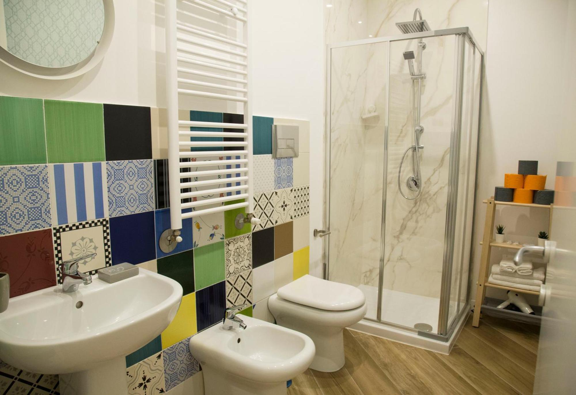 Rooms Garibaldi เนเปิลส์ ภายนอก รูปภาพ